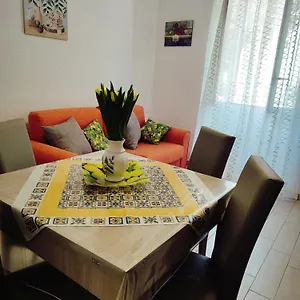 https://alla-marina-da-pina.sicilyhotelsitaly.net